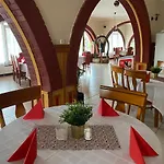 Muskátli Panzió és étterem
