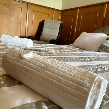 Muskatli Panzio Es Etterem *