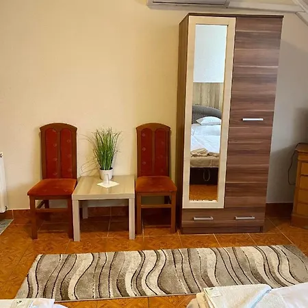 Motel Muskátli Panzió és étterem Újhartyán