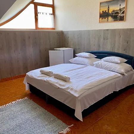 Motel Muskatli Panzio Es Etterem