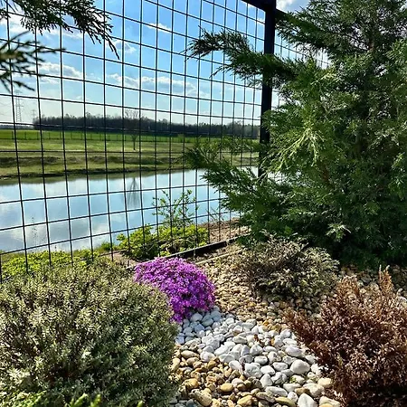 Muskatli Panzio Es Etterem Motel