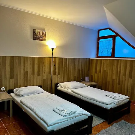 Motel Muskátli Panzió és étterem Újhartyán