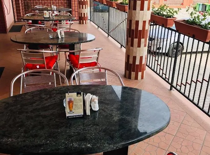 Motel Muskatli Panzio Es Etterem *