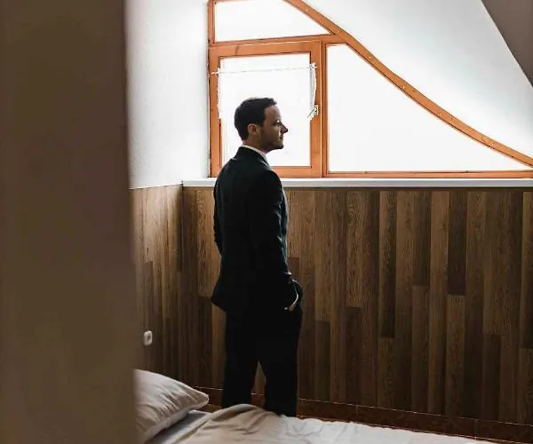 Muskatli Panzio Es Etterem *