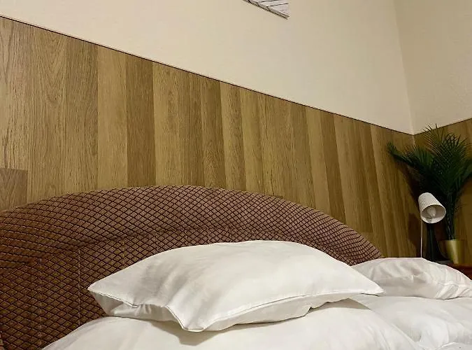 Muskatli Panzio Es Etterem *