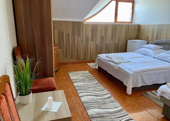 Muskátli Panzió és étterem Motel *