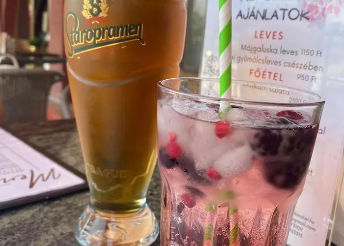 Muskatli Panzio Es Etterem Motel *