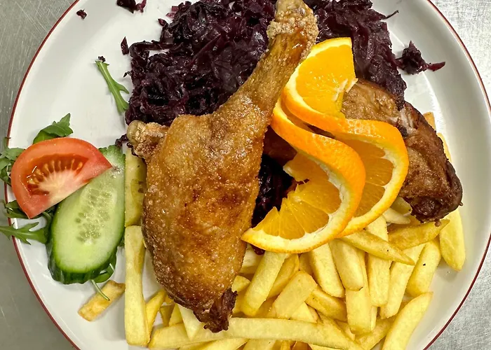 Muskatli Panzio Es Etterem Újhartyán